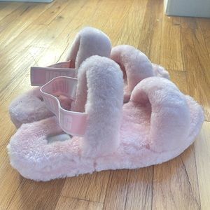 Women’s Light Pink UGG slippers